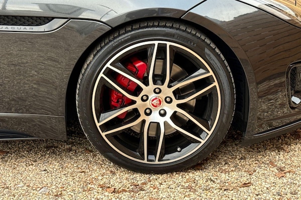 Used Jaguar F-Type 2019 for sale - 76314945: Photo 13