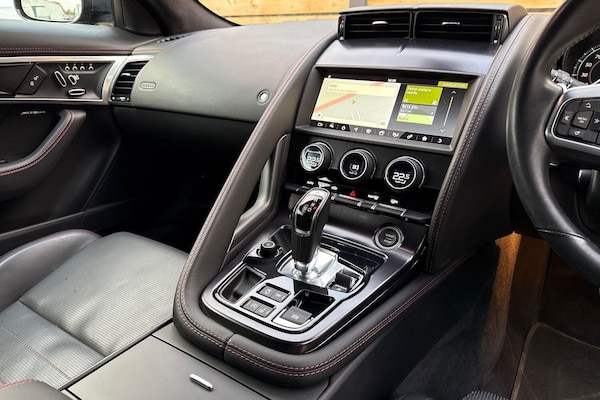 Used Jaguar F-Type 2019 for sale - 76314945: Photo 37