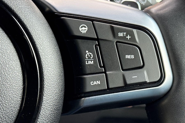 Used Jaguar F-Type 2019 for sale - 76314945: Photo 39