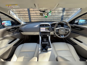 Used Jaguar XE 2018 for sale - 75646623: Photo