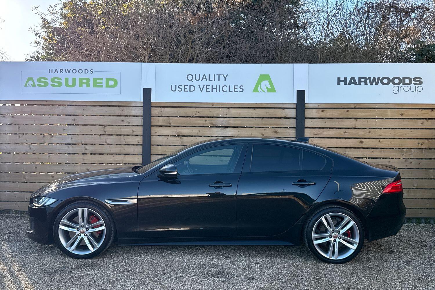 Used Jaguar XE 2016 for sale - 76714858: Photo 10