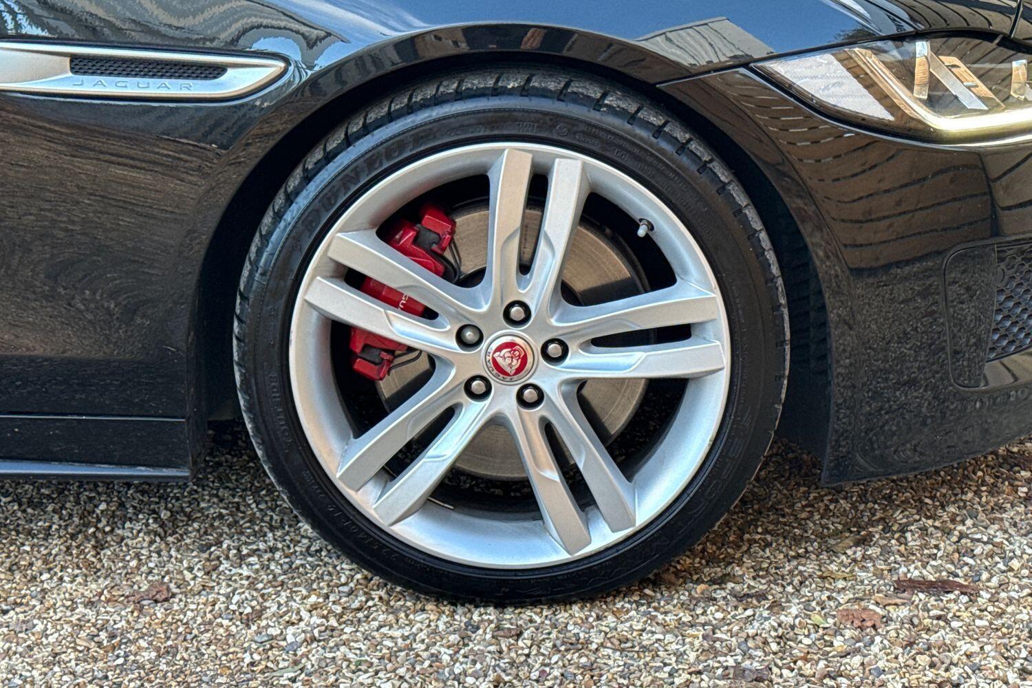 Used Jaguar XE 2016 for sale - 76714858: Photo 13