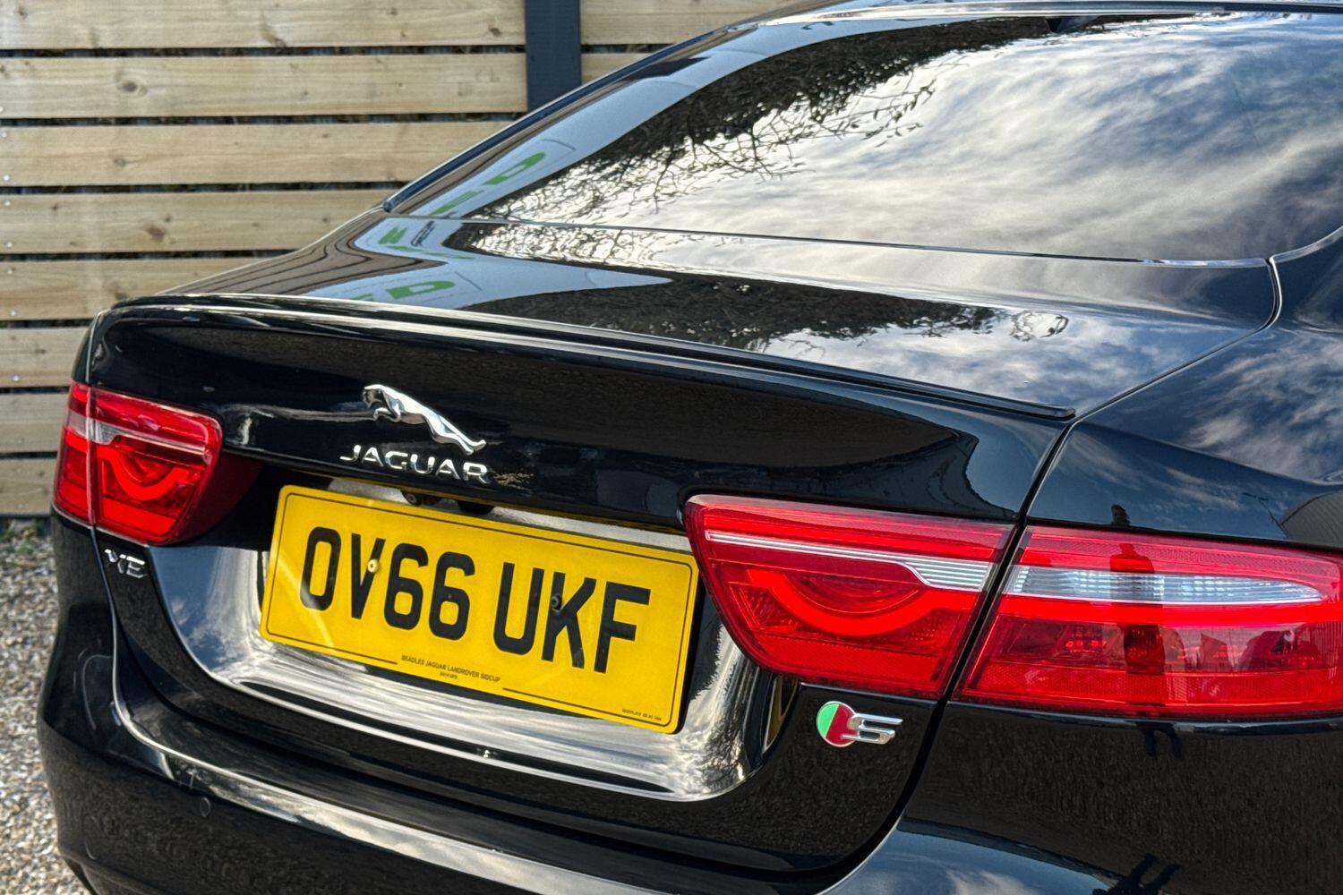 Used Jaguar XE 2016 for sale - 76714858: Photo 15