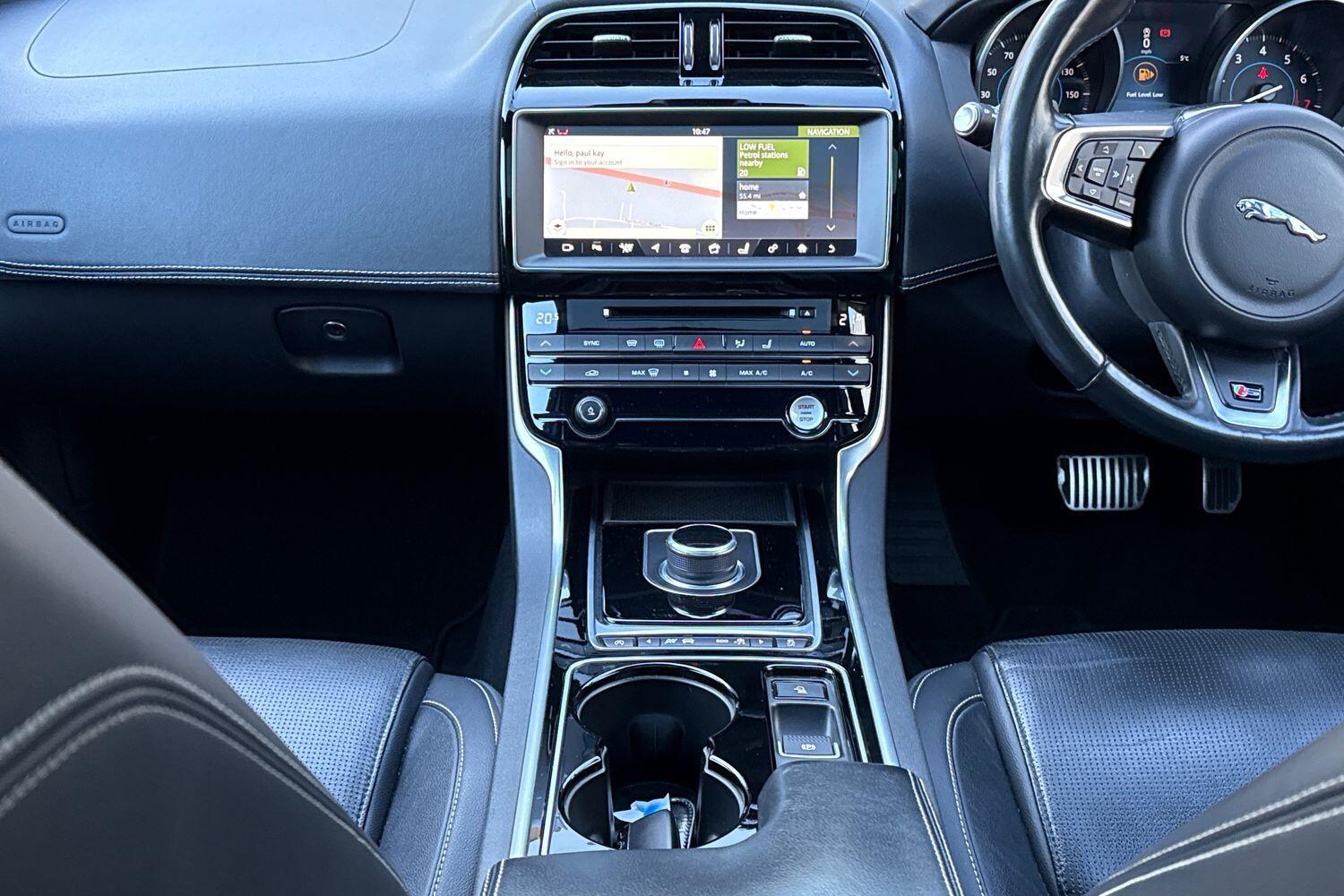 Used Jaguar XE 2016 for sale - 76714858: Photo 35