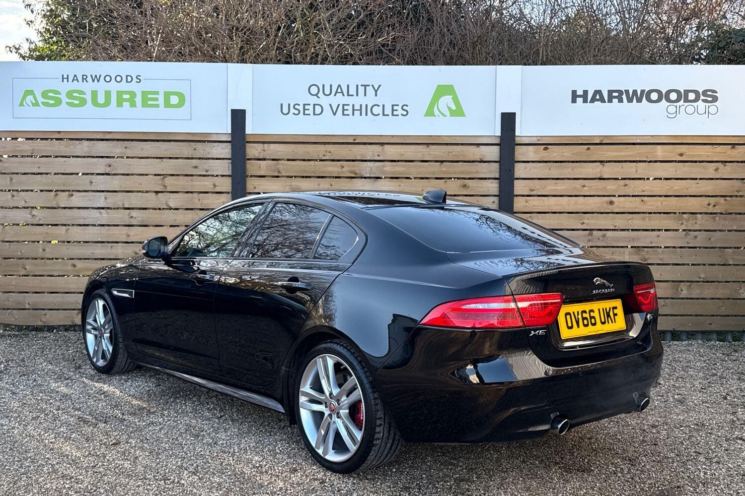 Used Jaguar XE 2016 for sale - 76714858: Photo 9