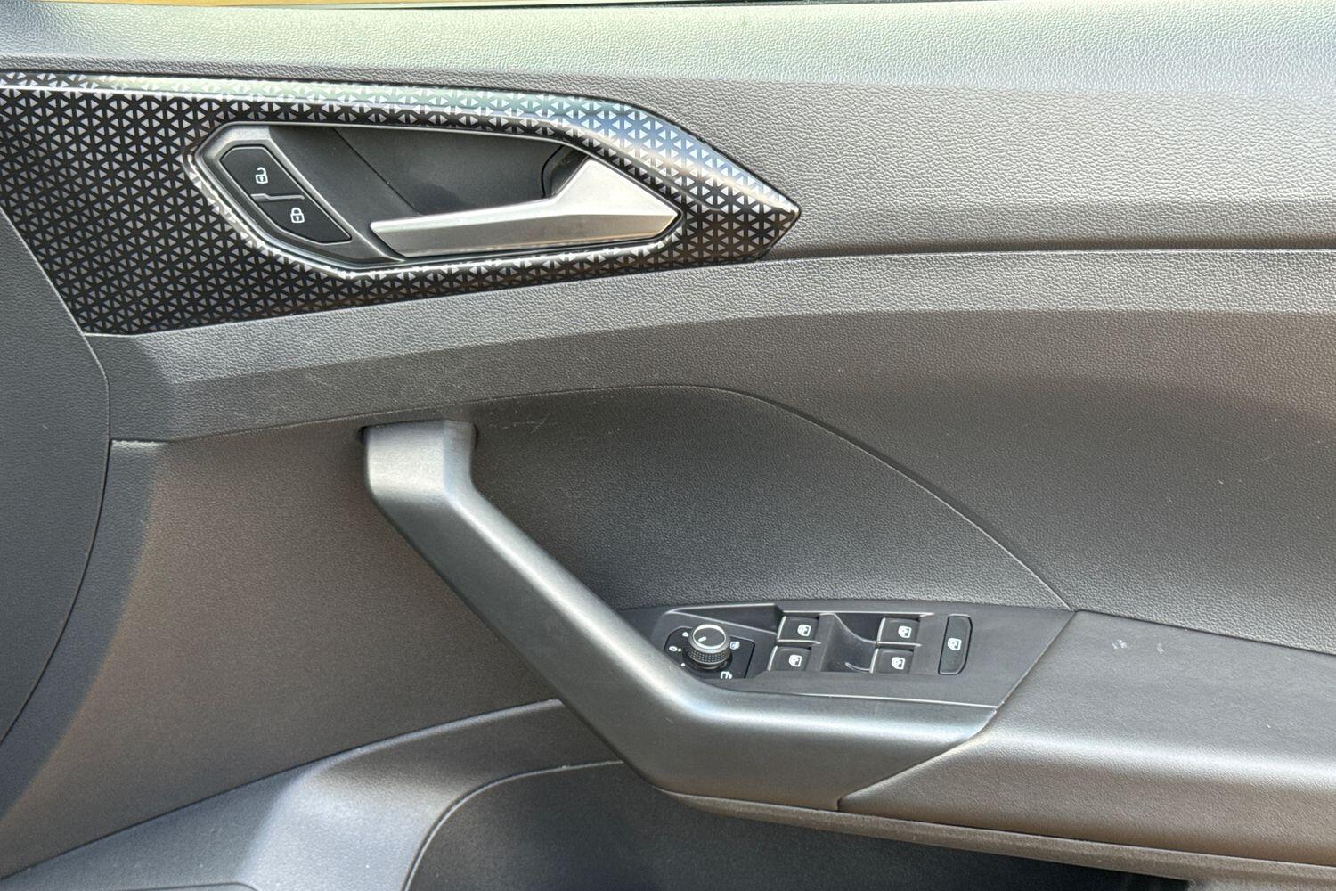 Used Volkswagen T-Cross 2023 for sale - 76714669: Photo 41