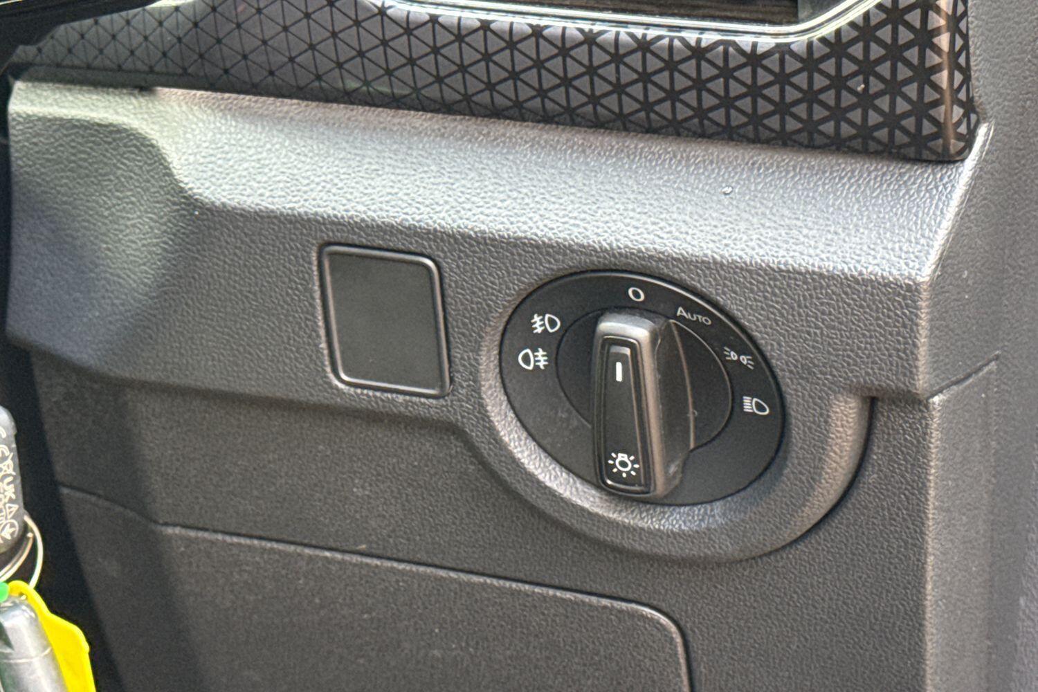 Used Volkswagen T-Cross 2023 for sale - 76714669: Photo 48