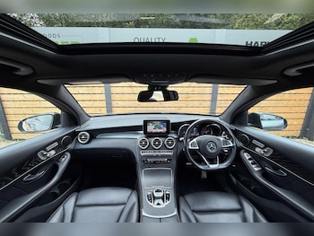 Used Mercedes-Benz GLC 2019 for sale - 75634616: Photo