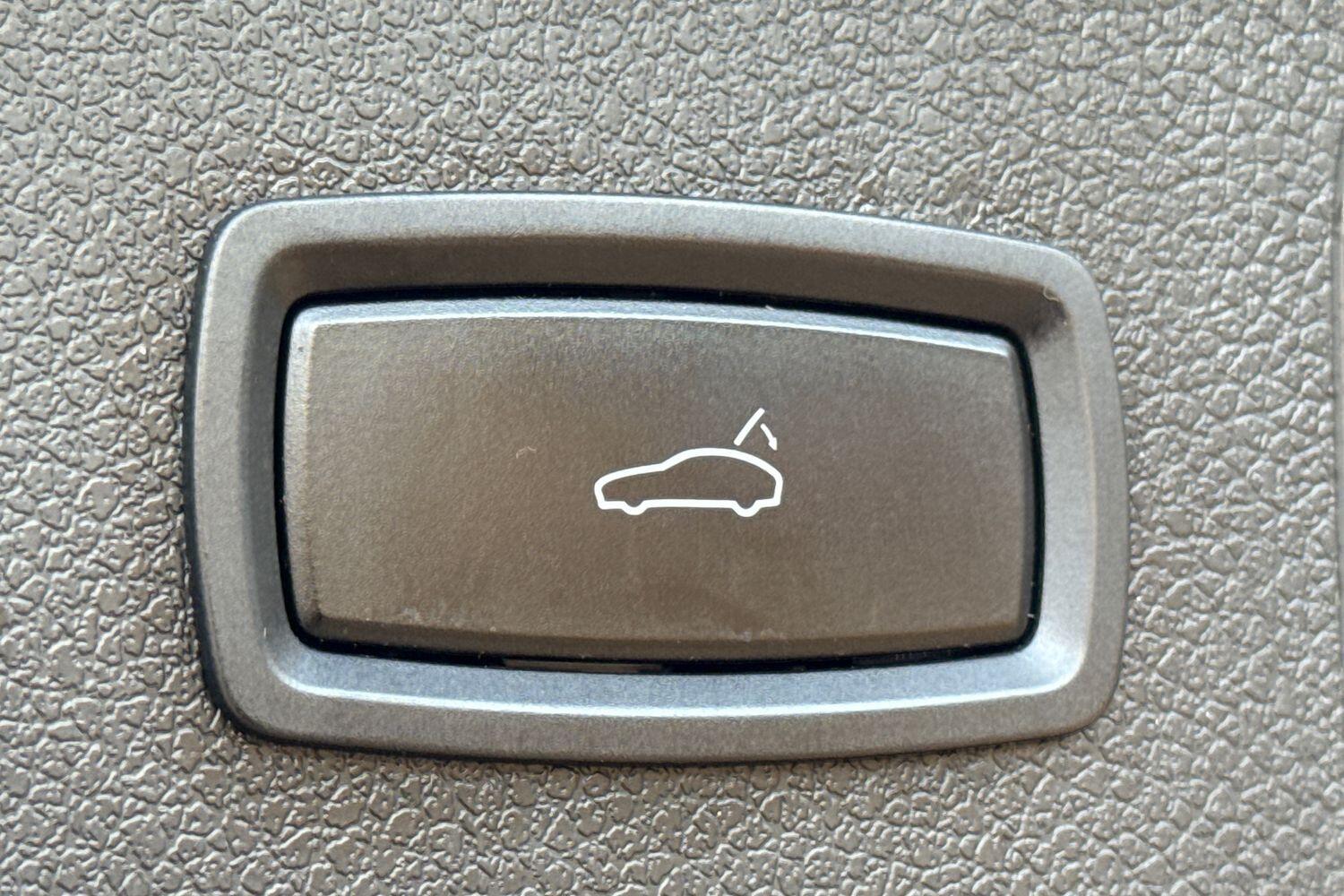 Used Porsche Macan 2017 for sale - 77255330: Photo 22