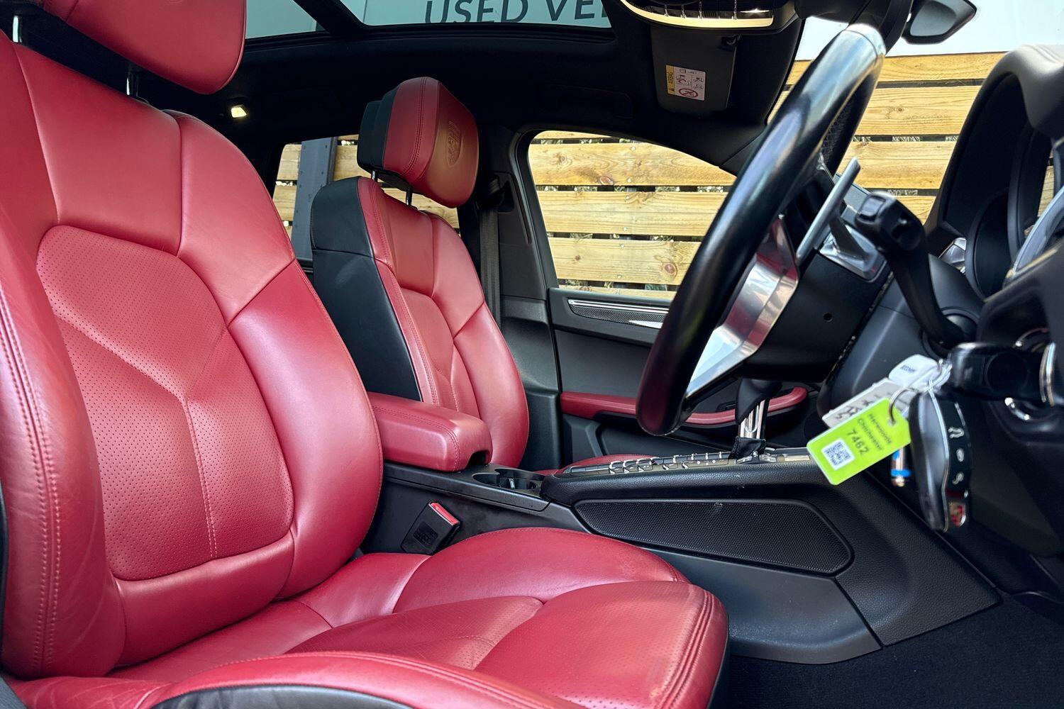 Used Porsche Macan 2017 for sale - 77255330: Photo 27