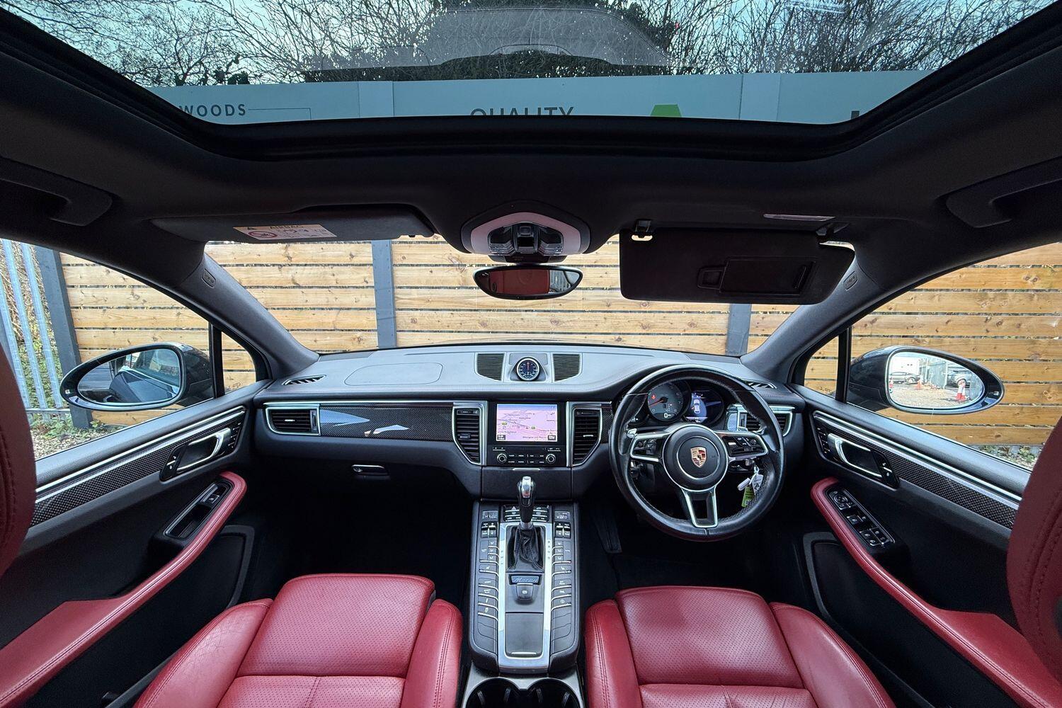 Used Porsche Macan 2017 for sale - 77255330: Photo 3