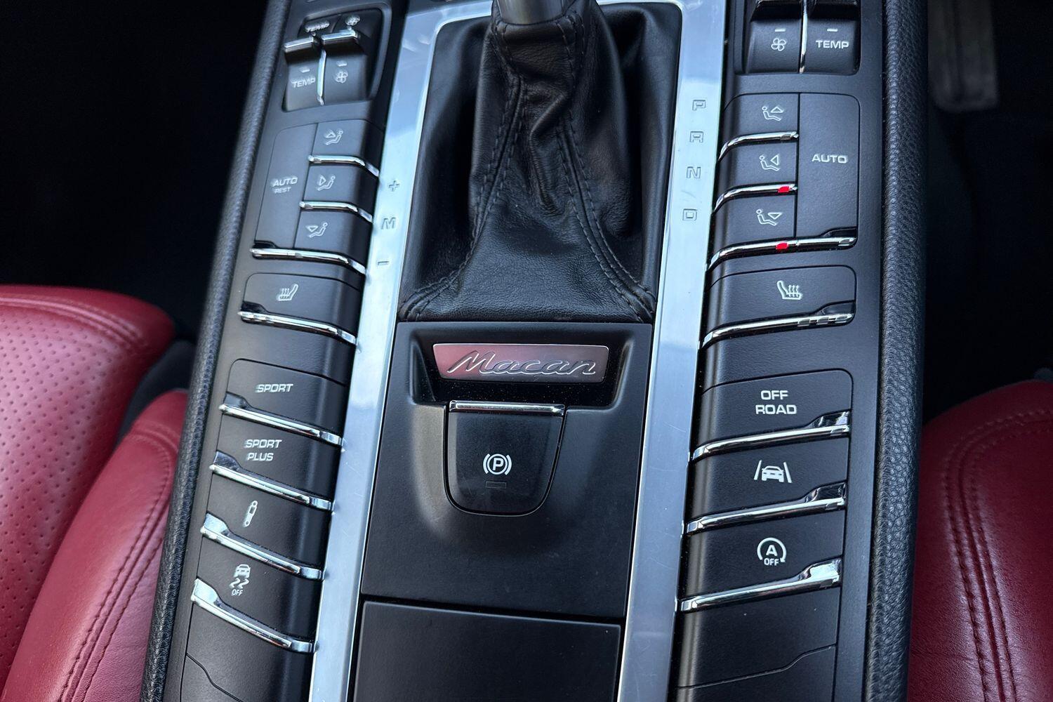 Used Porsche Macan 2017 for sale - 77255330: Photo 40