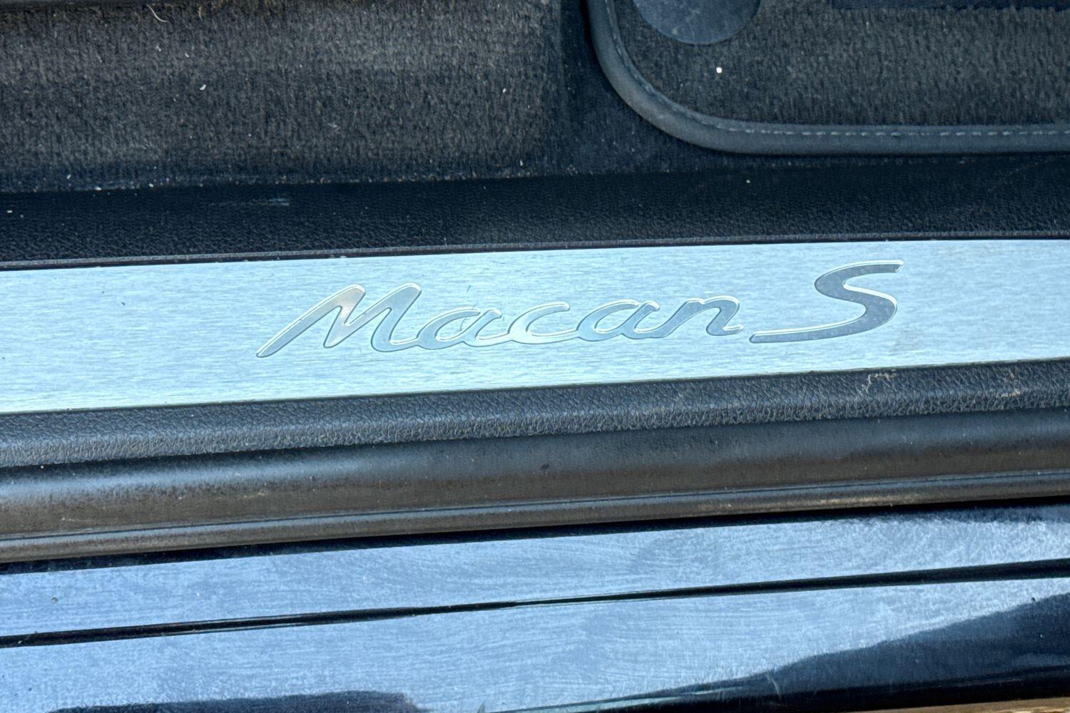 Used Porsche Macan 2017 for sale - 77255330: Photo 51