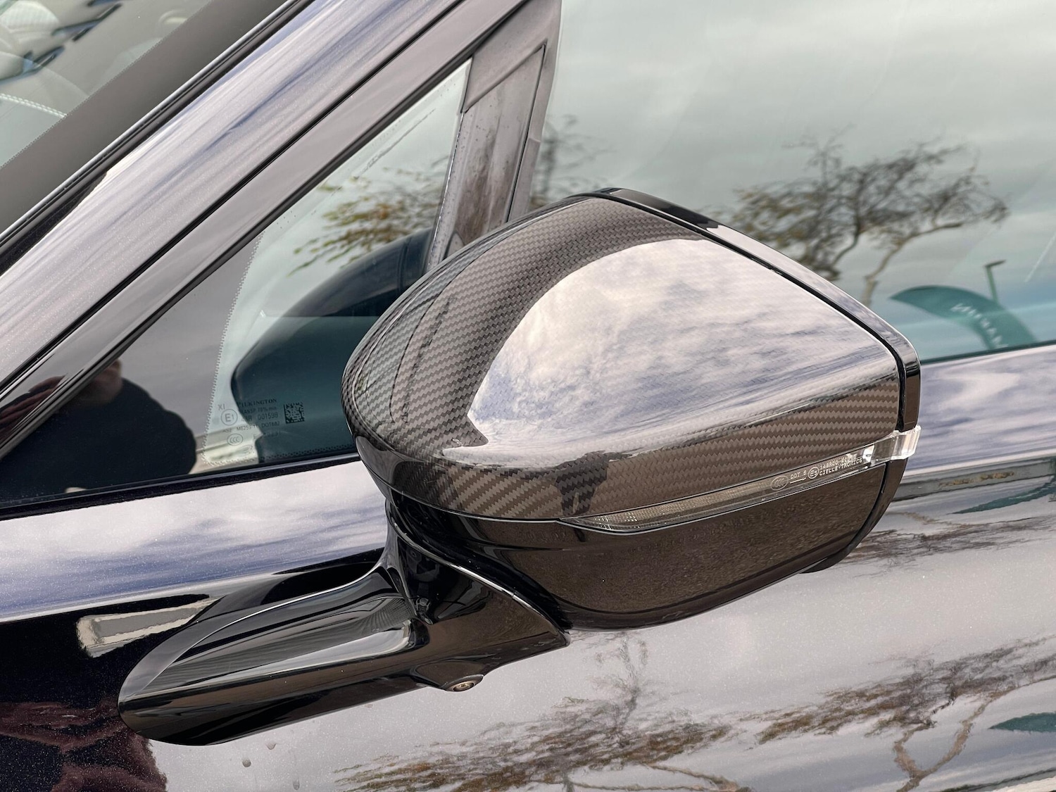 Used Aston Martin DBX 2024 for sale - 77130957: Photo 17