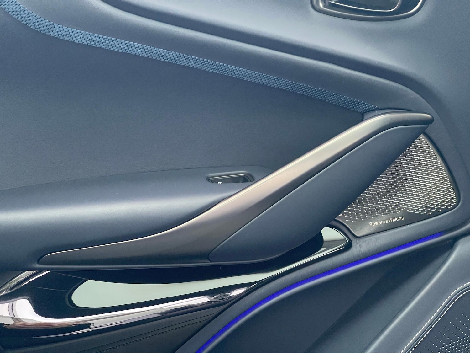 Used Aston Martin DBX 2024 for sale - 77130957: Photo 25