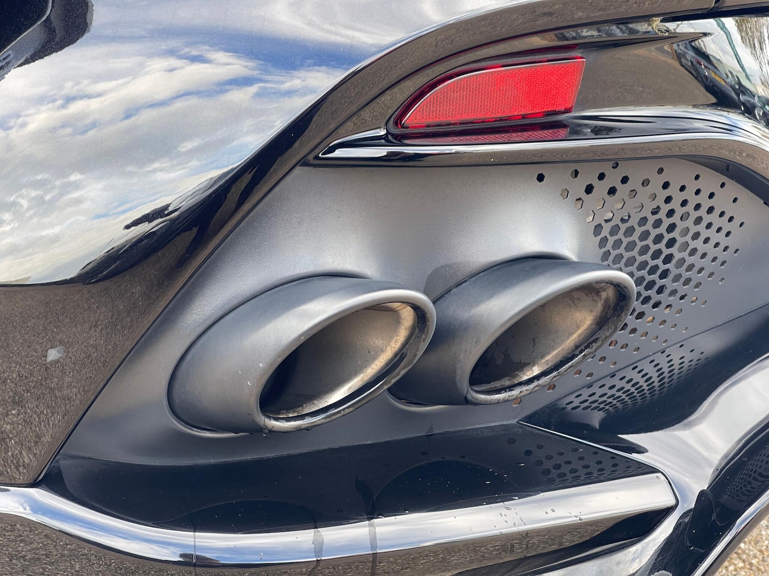 Used Aston Martin DBX 2024 for sale - 77130957: Photo 46