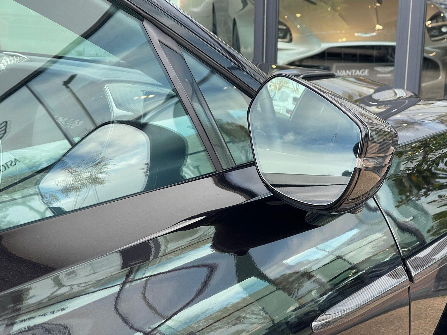 Used Aston Martin DBX 2024 for sale - 77130957: Photo 55