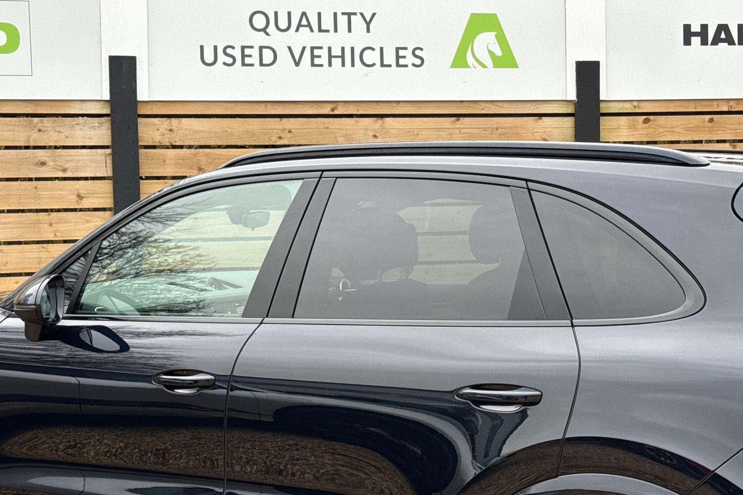 Used Porsche Cayenne for sale - 77267172: Photo 16