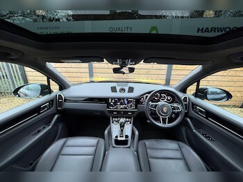 Used Porsche Cayenne 2022 for sale - 77267172: Photo