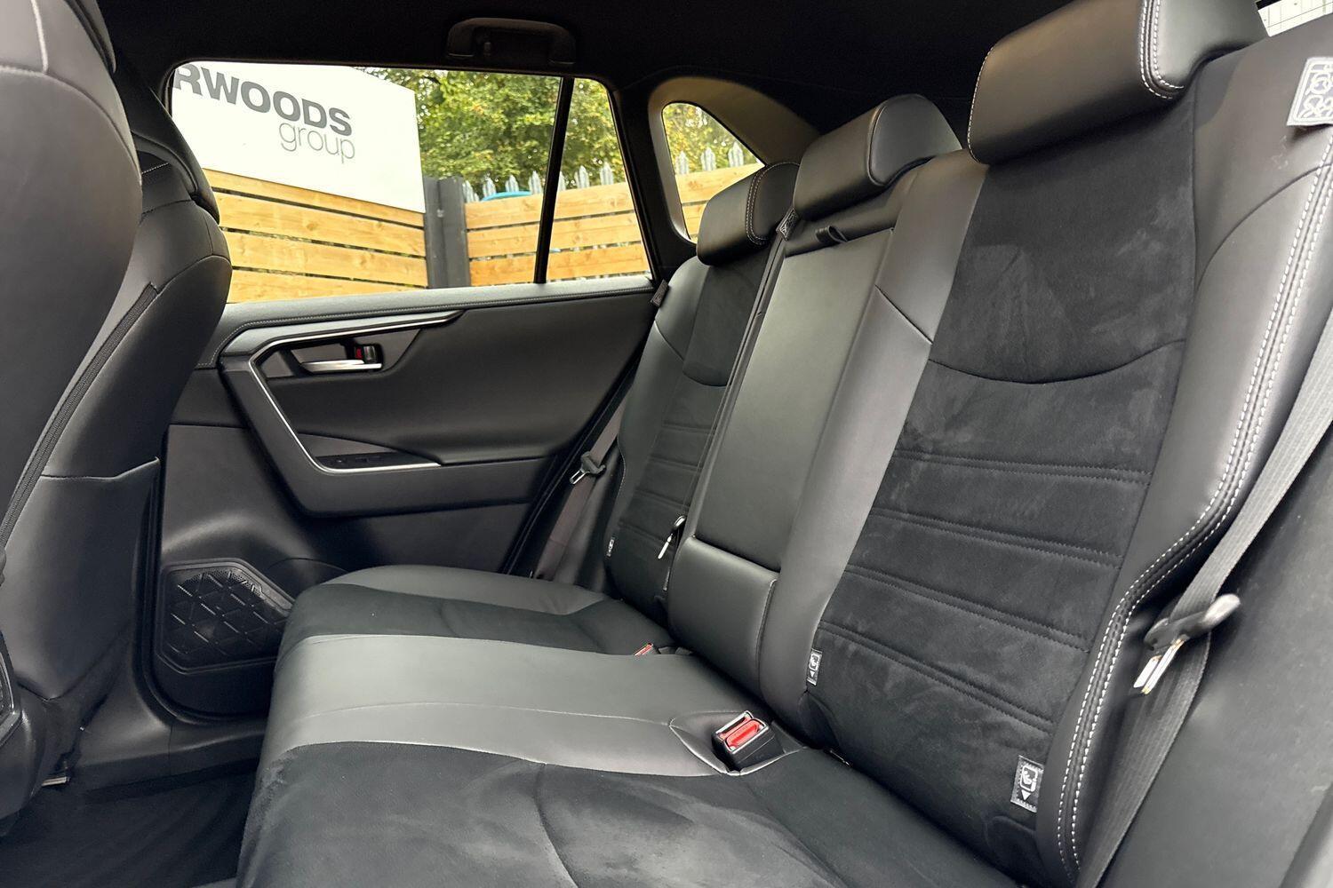 Used Toyota RAV4 2024 for sale - 76361528: Photo 32