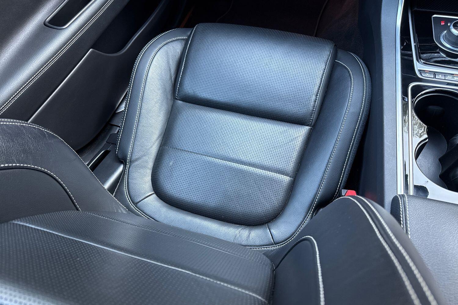 Used Jaguar XE 2016 for sale - 76550466: Photo 35