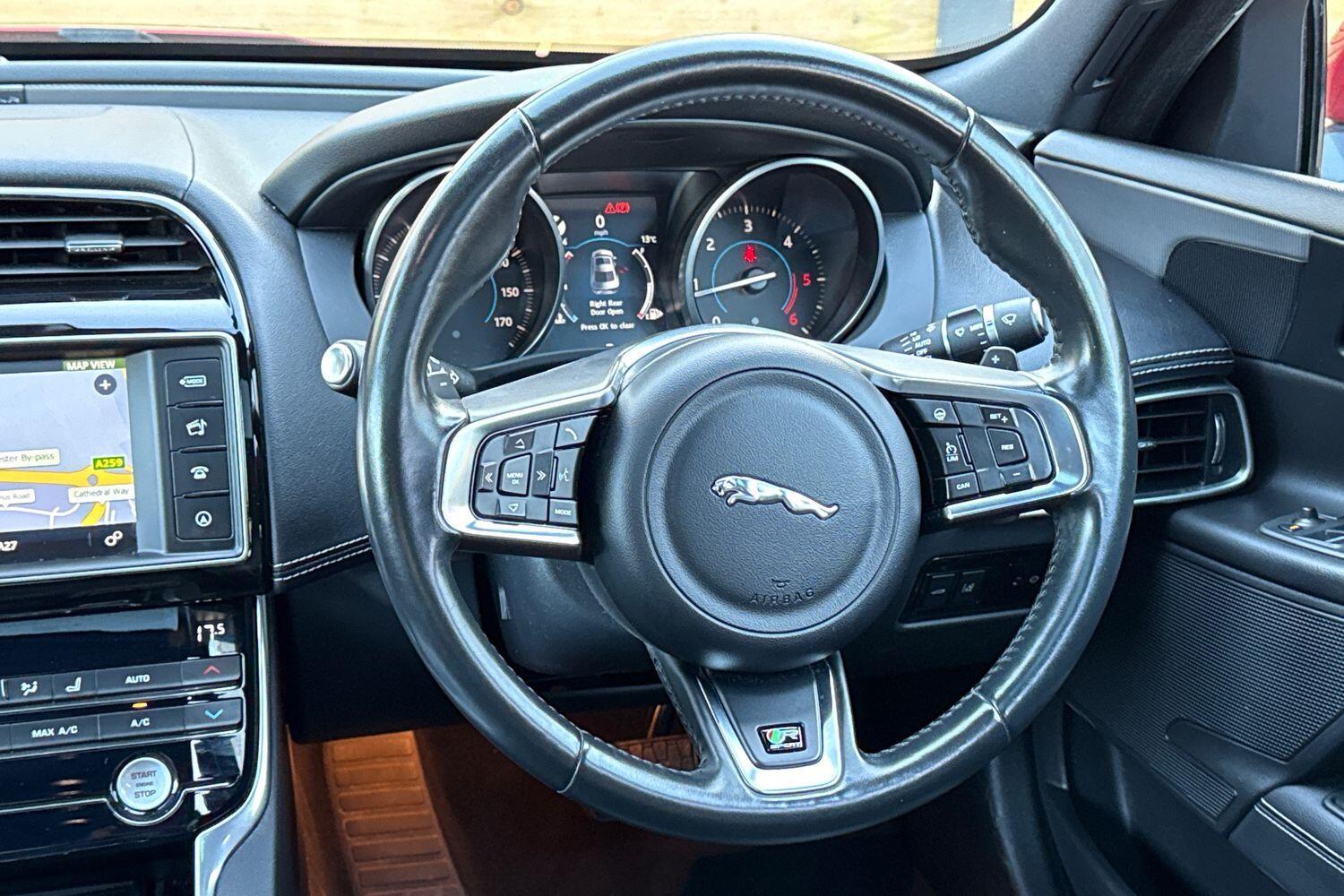 Used Jaguar XE 2016 for sale - 76550466: Photo 37