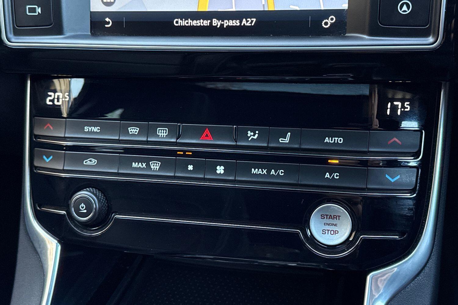 Used Jaguar XE 2016 for sale - 76550466: Photo 41