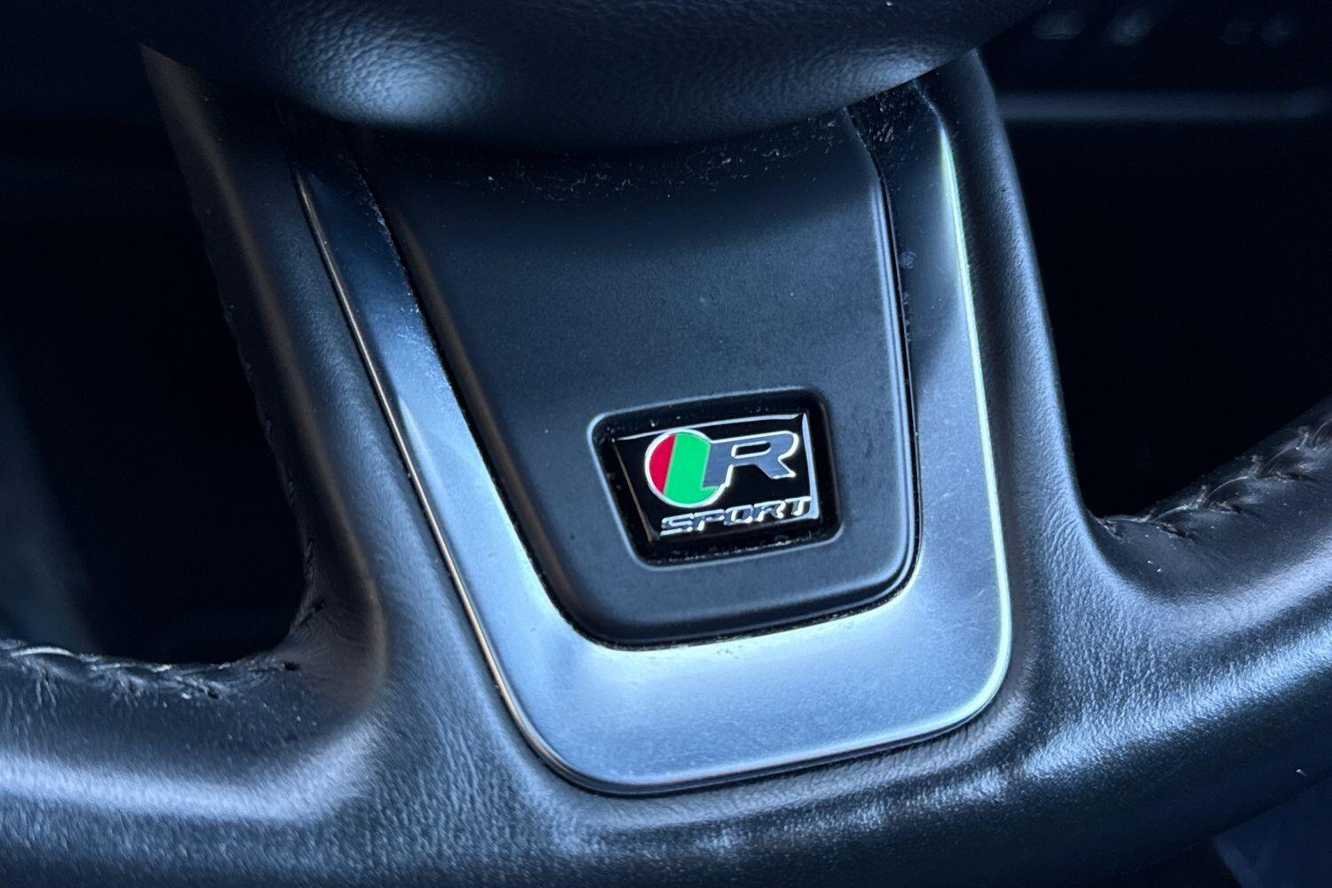 Used Jaguar XE 2016 for sale - 76550466: Photo 50