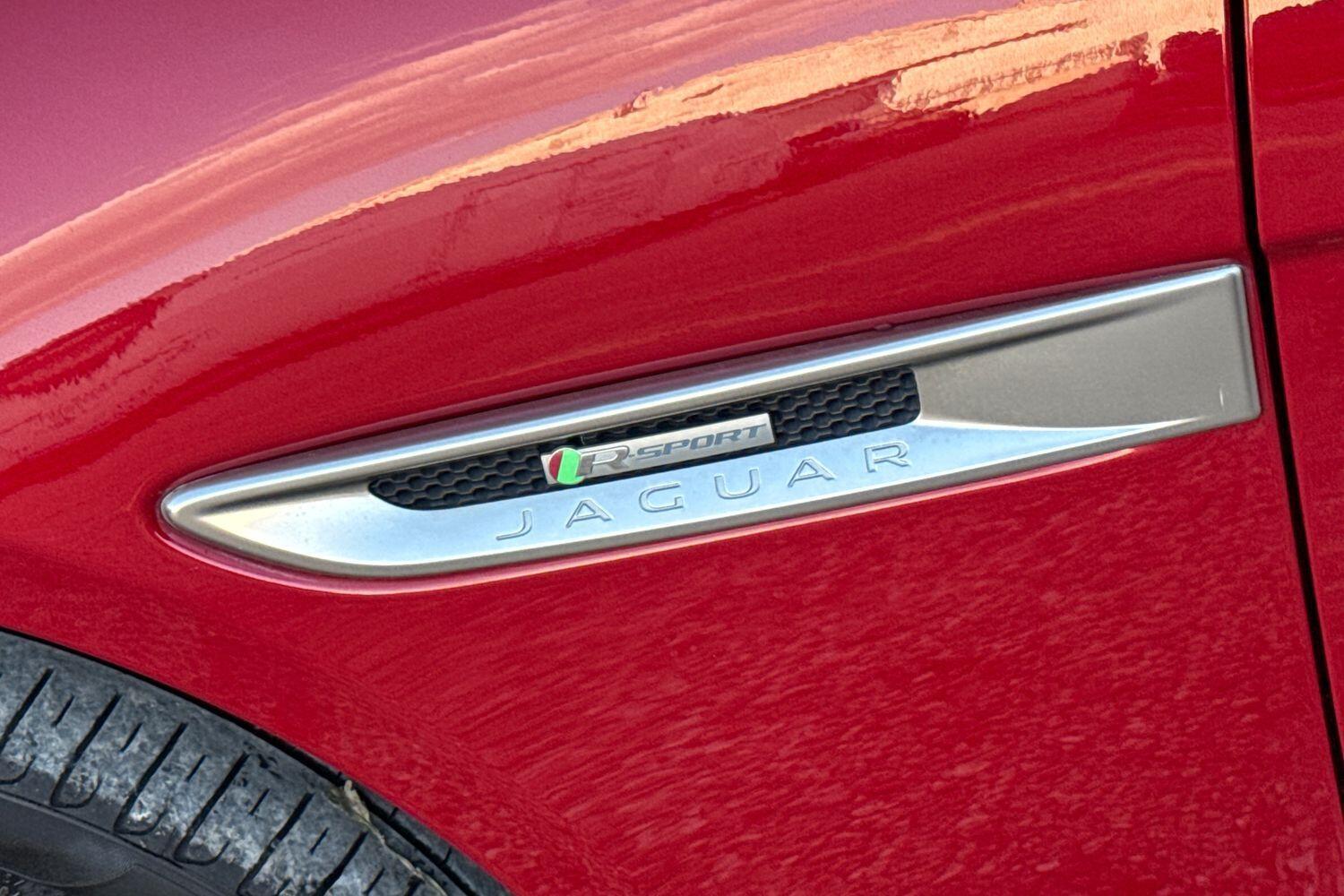 Used Jaguar XE 2016 for sale - 76550466: Photo 52