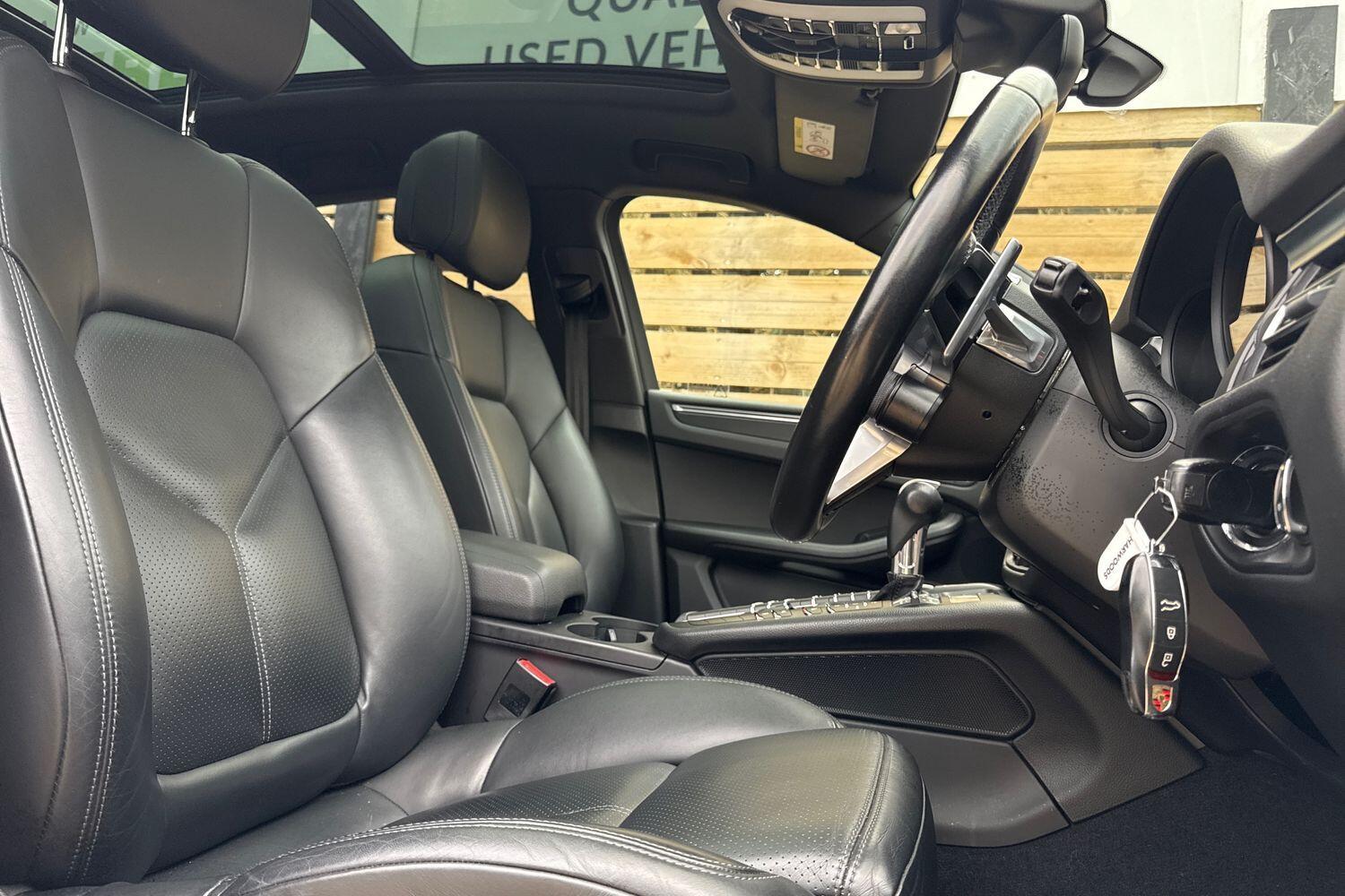 Used Porsche Macan for sale - 77156408: Photo 28