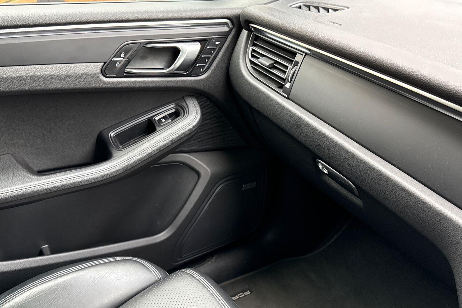 Used Porsche Macan for sale - 77156408: Photo 57