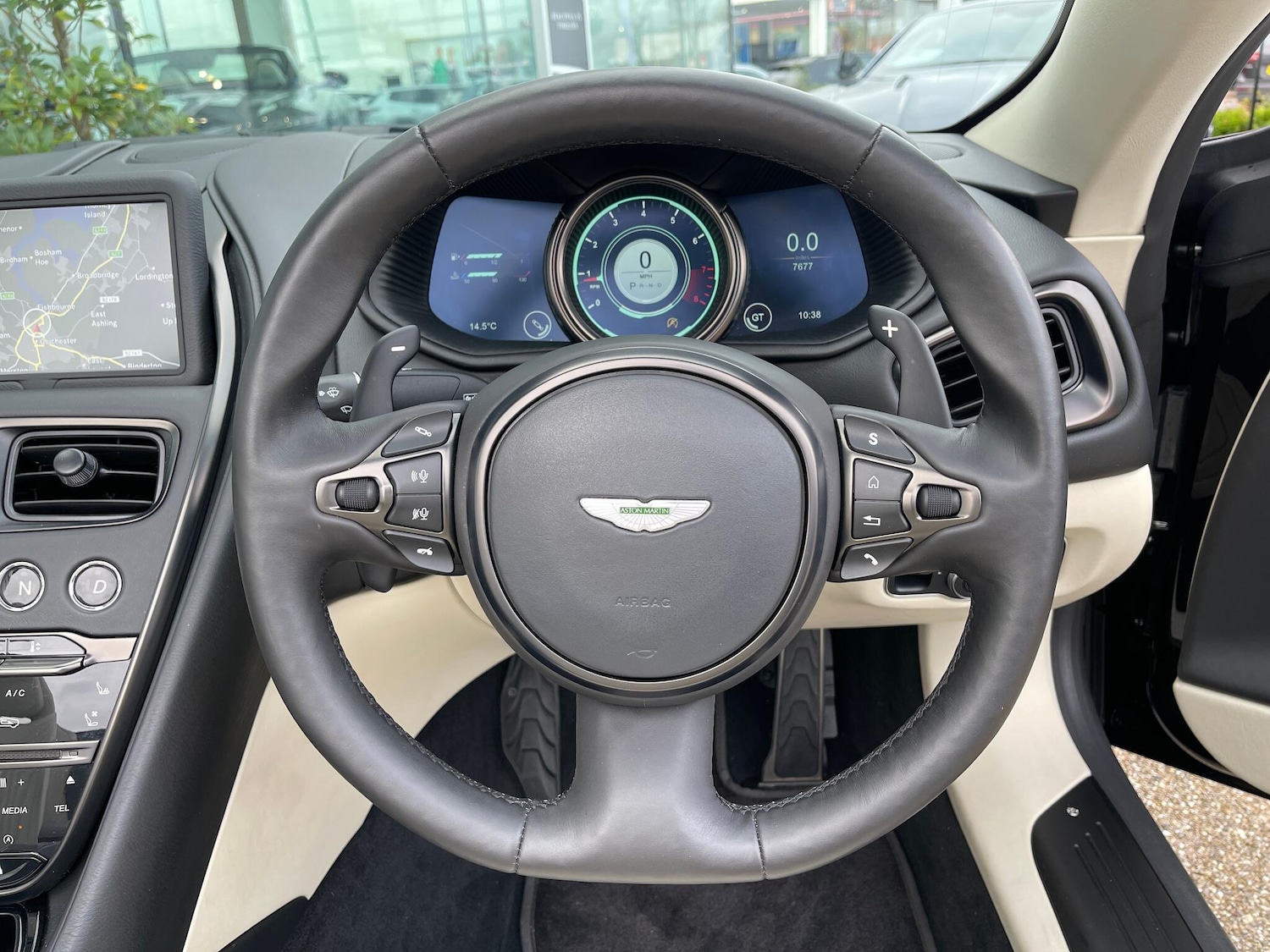 Used Aston Martin DB11 2021 for sale - 77155599: Photo 11