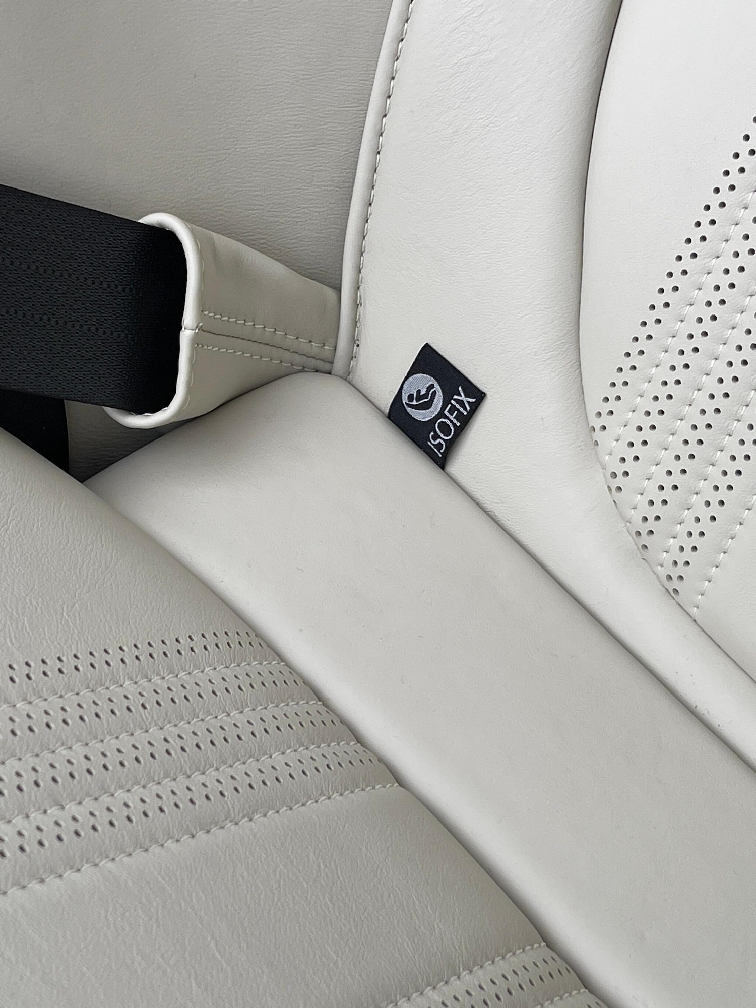 Used Aston Martin DB11 2021 for sale - 77155599: Photo 38