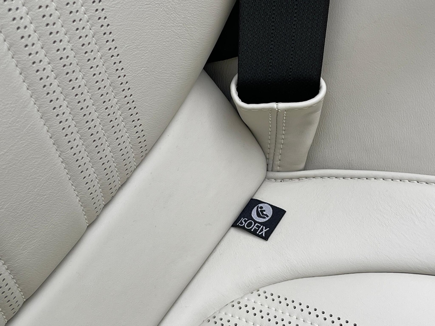 Used Aston Martin DB11 2021 for sale - 77155599: Photo 39