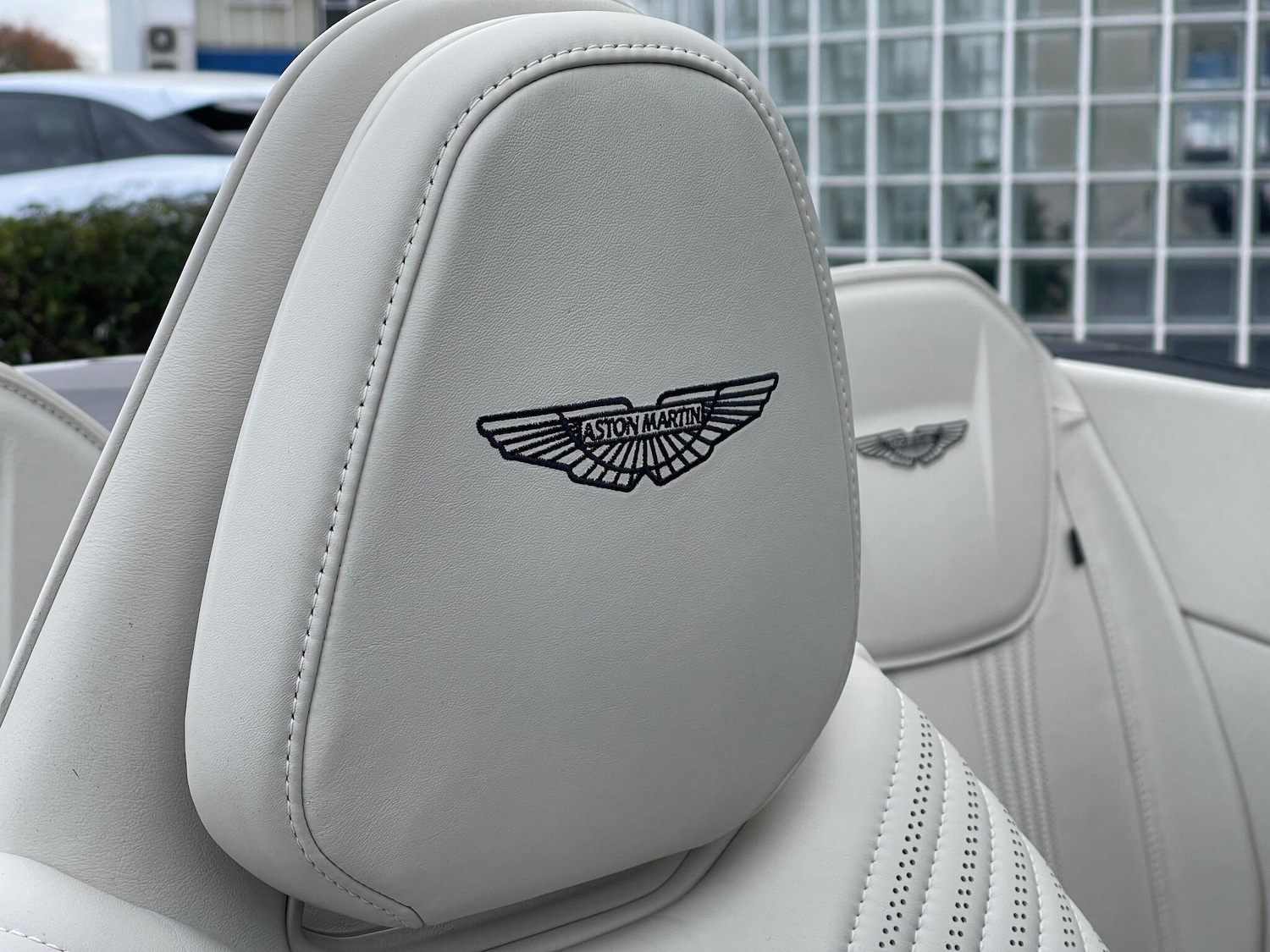 Used Aston Martin DB11 2021 for sale - 77155599: Photo 5