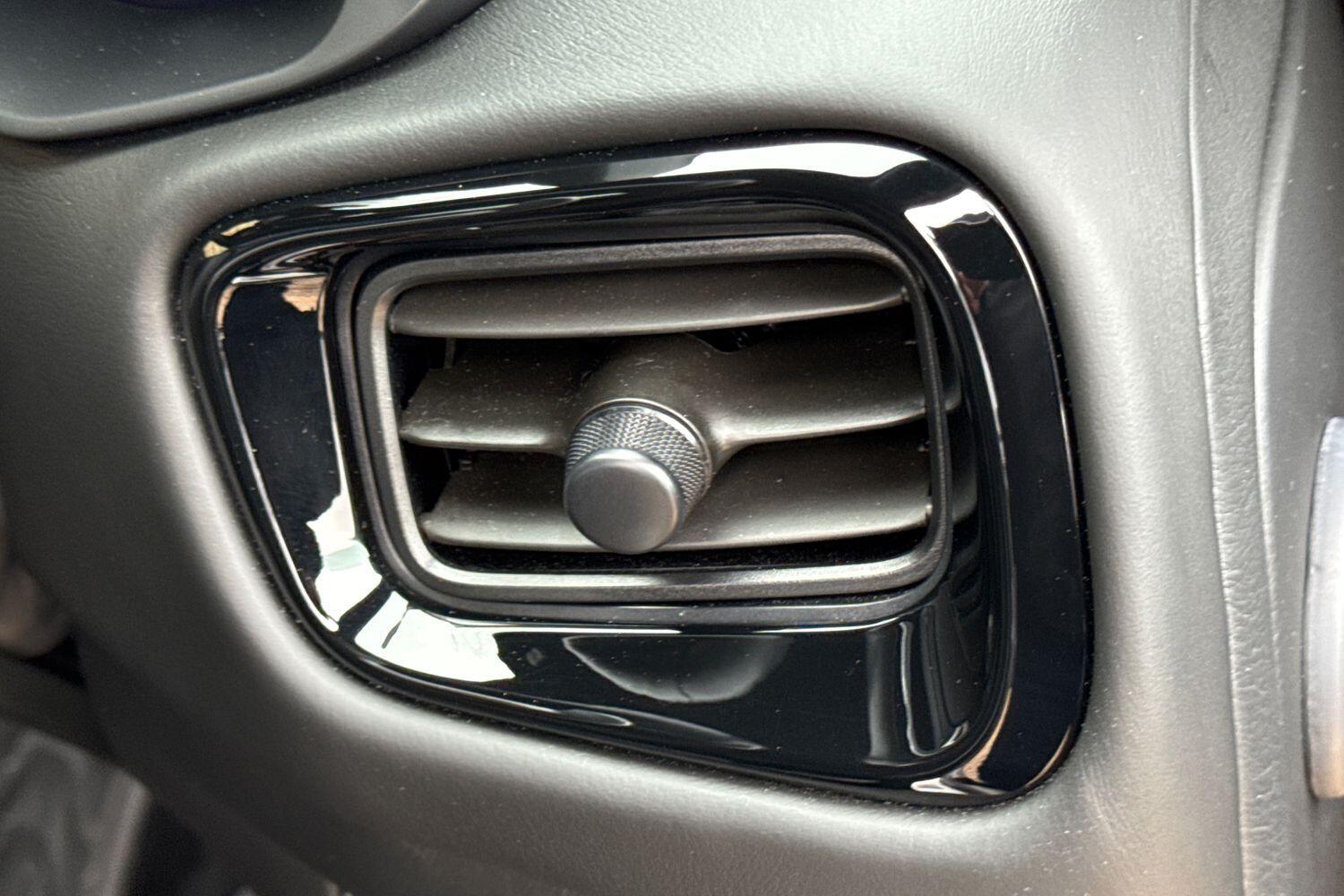 Used Aston Martin Vantage 2021 for sale - 77190745: Photo 62