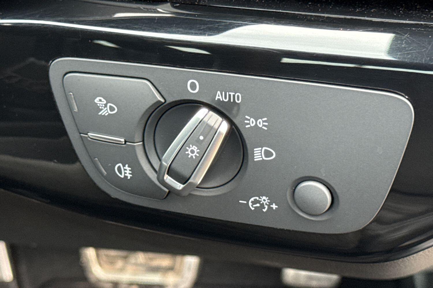 Used Audi A4 2021 for sale - 76935947: Photo 46