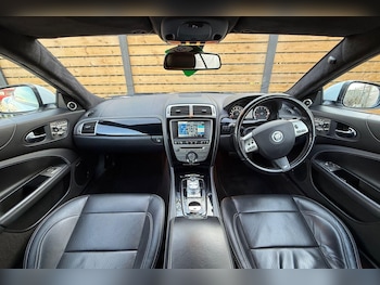 Used Jaguar XKR 2011 for sale - 76239668: Photo 3