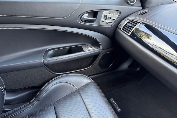 Used Jaguar XKR 2011 for sale - 76239668: Photo 52