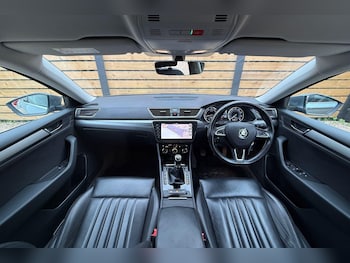 Used Skoda Superb 2017 for sale - 75588820: Photo