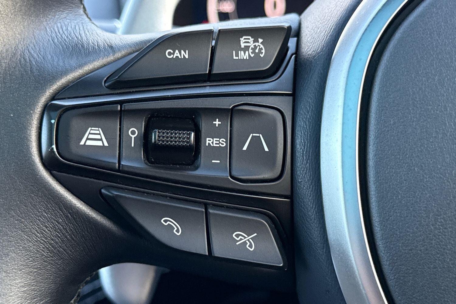 Used Aston Martin DBX 2023 for sale - 77163192: Photo 38