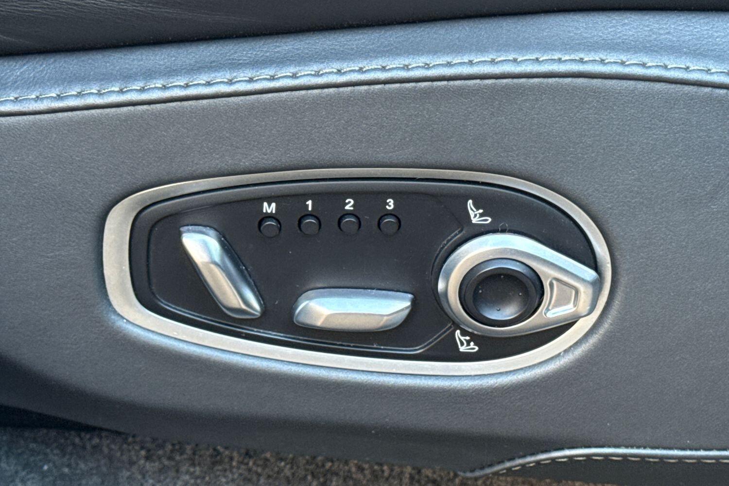 Used Aston Martin DBX 2023 for sale - 77163192: Photo 48