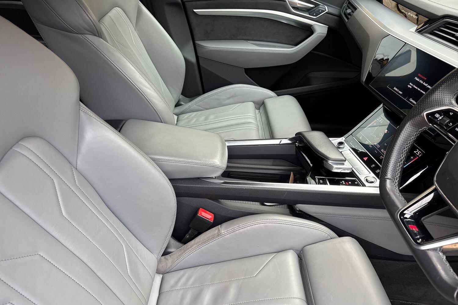 Used Audi e-tron 2021 for sale - 77120633: Photo 42