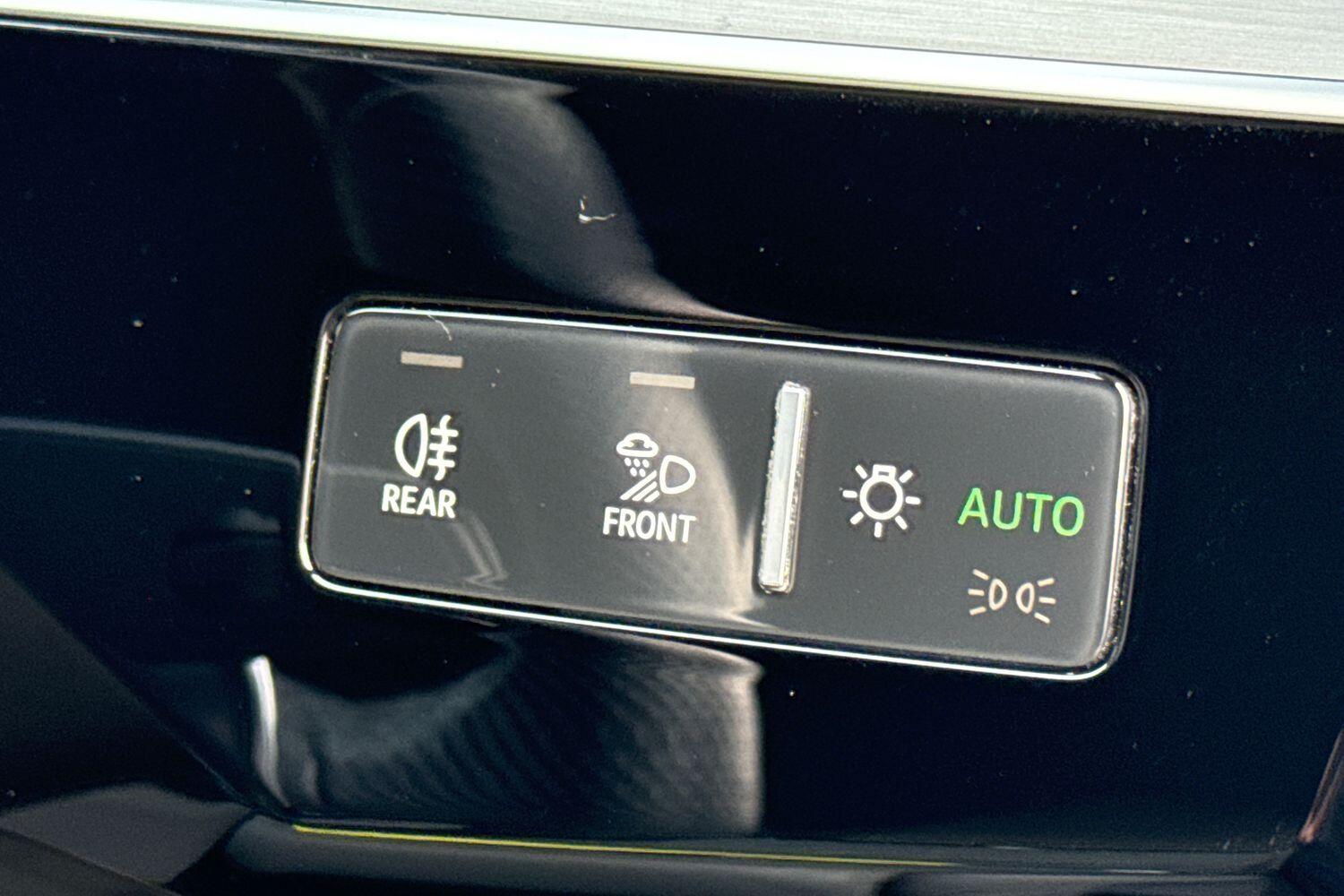 Used Audi e-tron 2021 for sale - 77120633: Photo 49