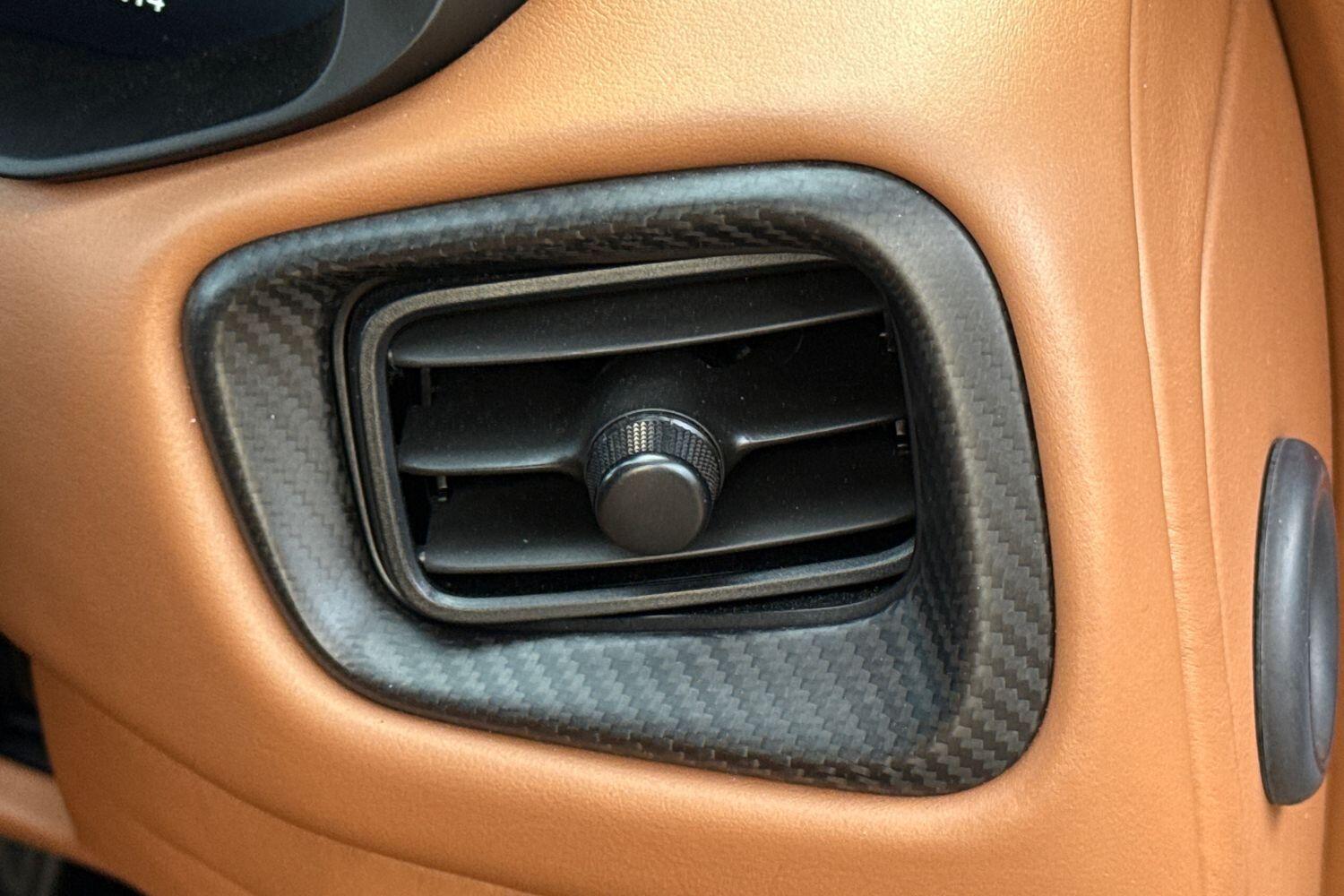 Used Aston Martin Vantage 2020 for sale - 77163165: Photo 47