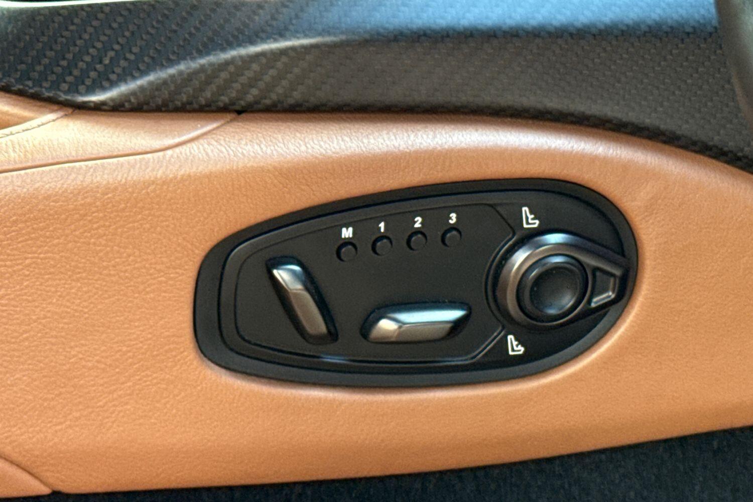 Used Aston Martin Vantage 2020 for sale - 77163165: Photo 57