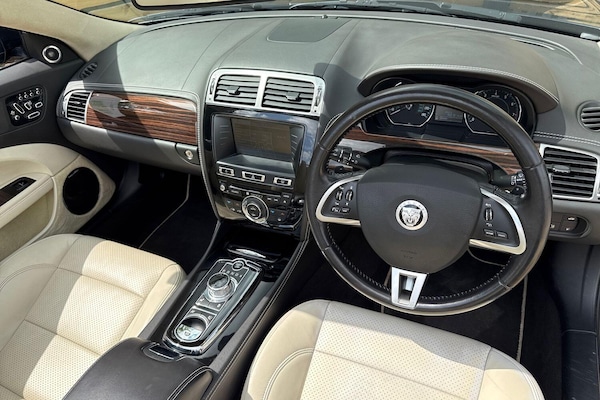 Used Jaguar XK 2011 for sale - 75532735: Photo 28
