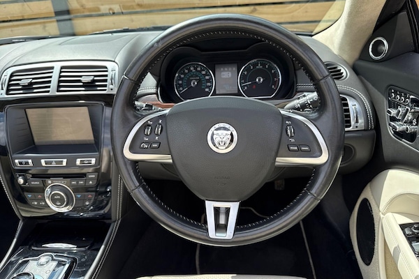 Used Jaguar XK 2011 for sale - 75532735: Photo 36
