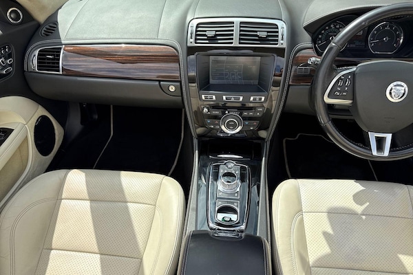 Used Jaguar XK 2011 for sale - 75532735: Photo 37