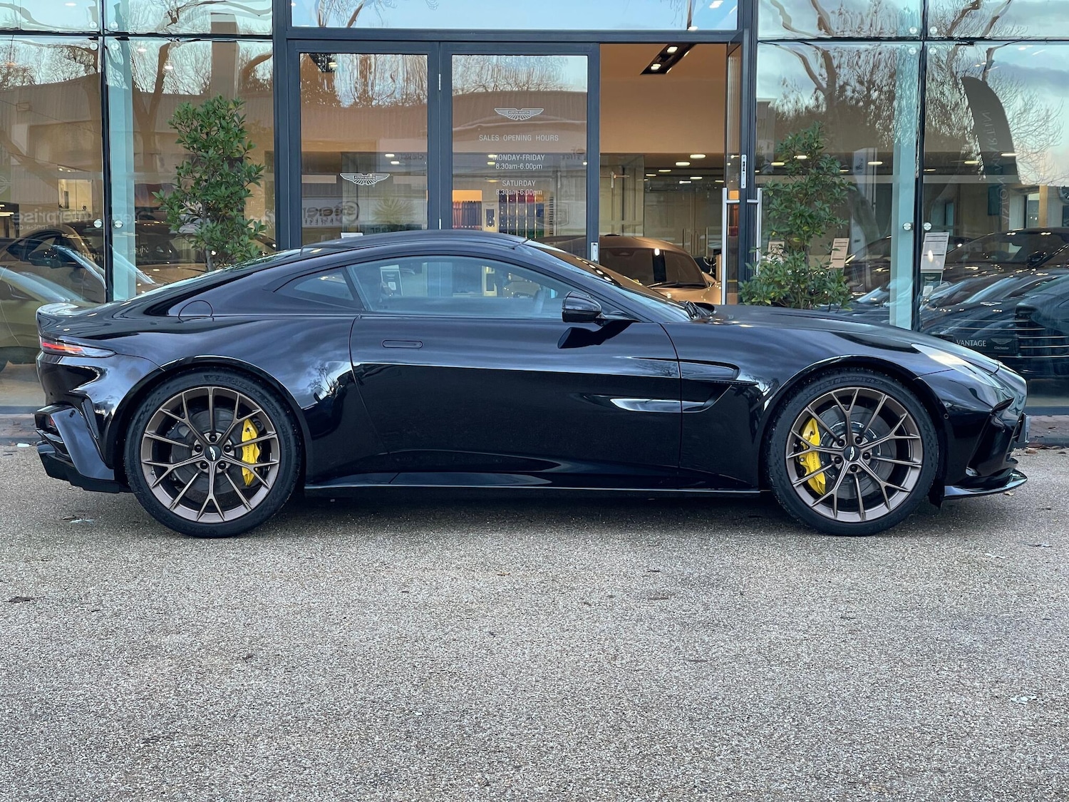 Used Aston Martin Vantage 2025 for sale - 77130884: Photo 17